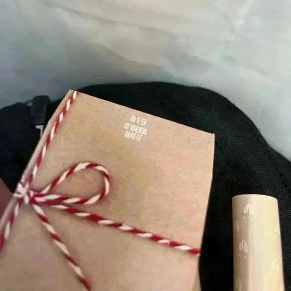 NIB Kylie Cosmetics Holiday 2022 Lip Kit O Deer - Picture 6 of 6